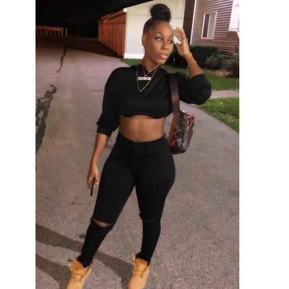 Meet your Posher, Cornisha - Picture 1 of 1